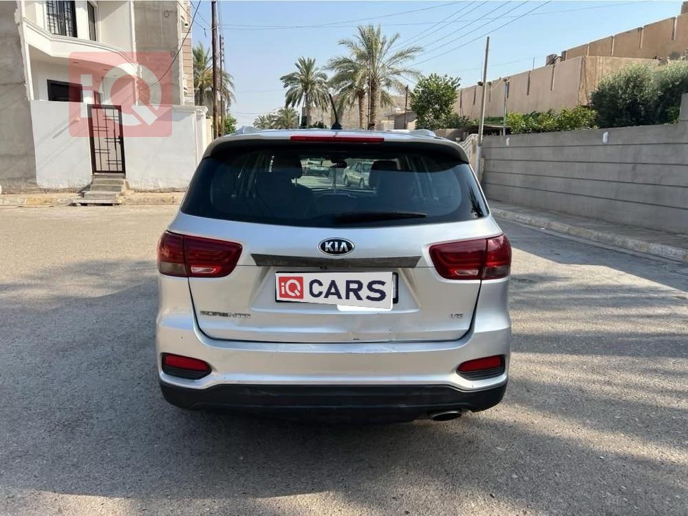 كيا سورينتو